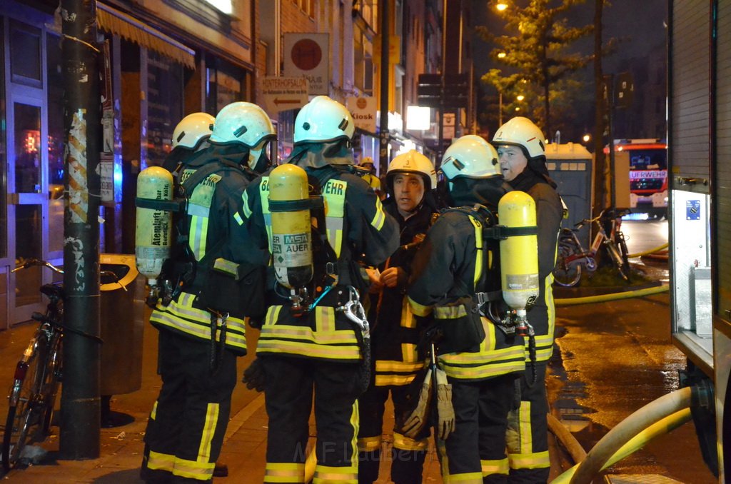 Feuer 2 Koeln Neustadt Sued Aachenerstr P22.JPG - Miklos Laubert